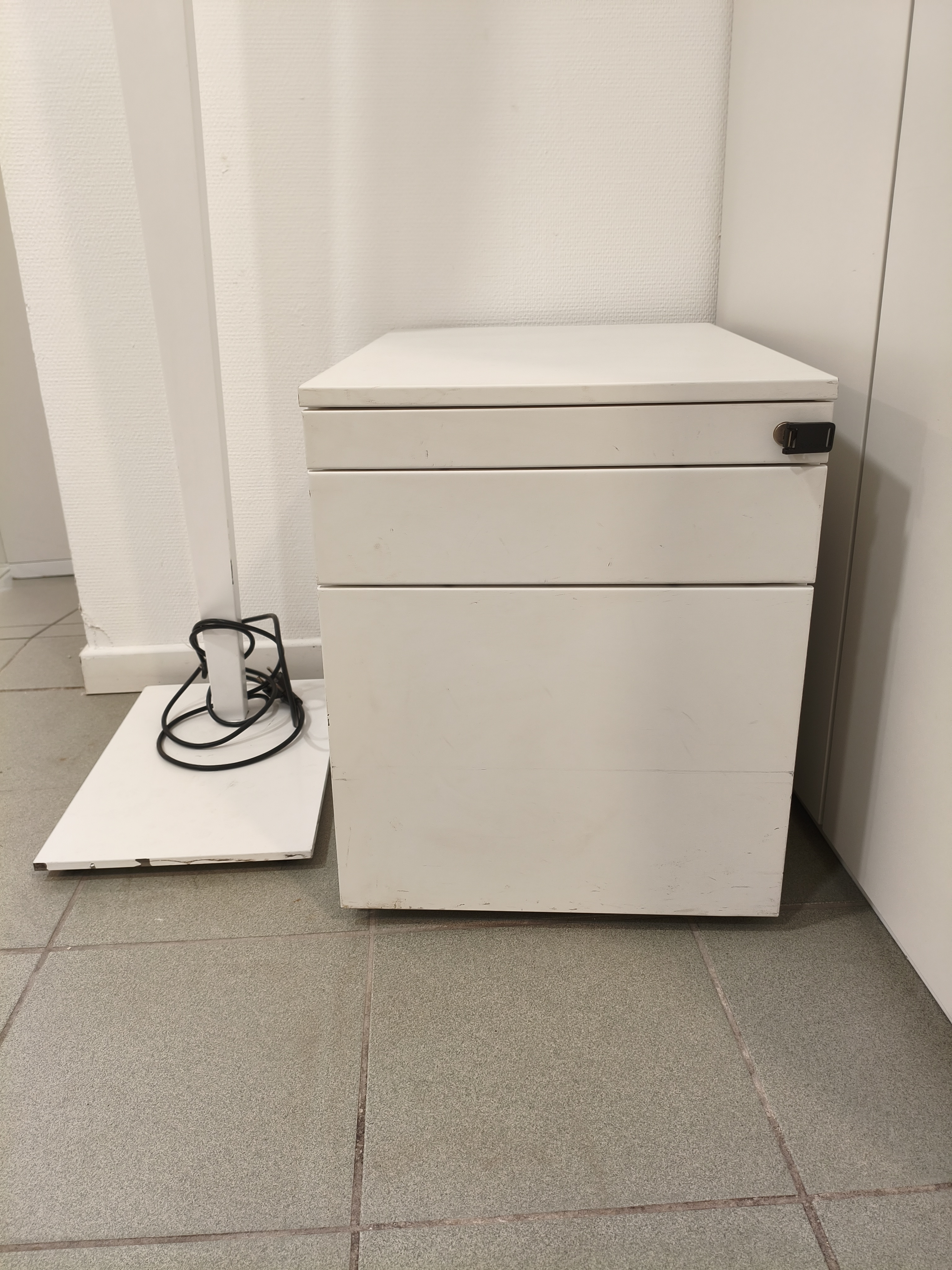 Caisson 3 tiroirs Steelcase – Mobilier de bureau – Grade B